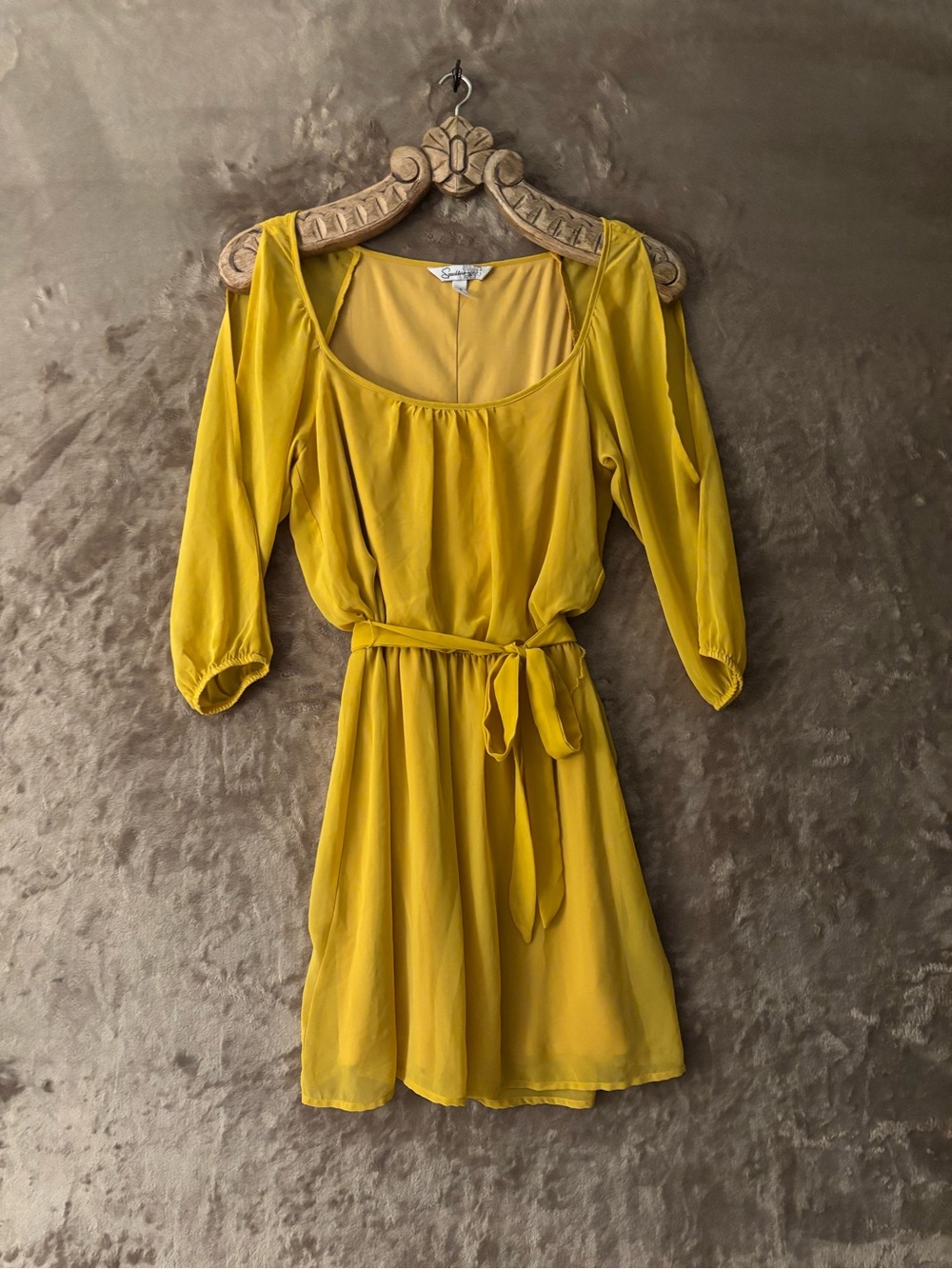 Speechless Women’s Mustard Yellow Scoop-Neck Mini Dress with Tie Belt Size S